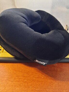 NEW ! Bcozzy Neck&Travel Pillow Patented Relief for Neck Pain&Support Blck L